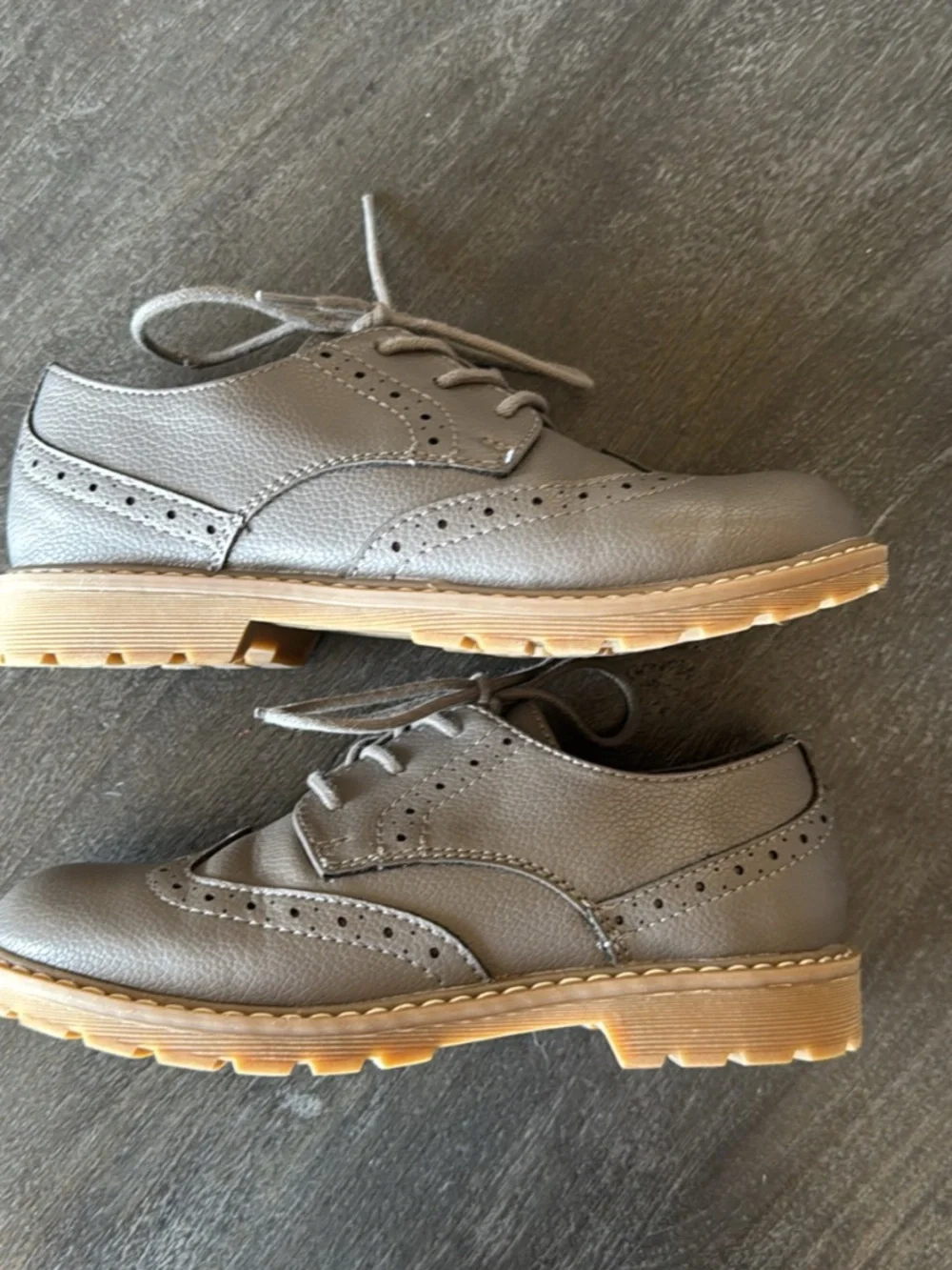 Nordstrom Brand Boys Grey Oxford Dress Shoe Size 2